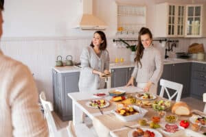Manage family fun and responsibilities with a weekend schedule.